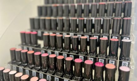 Ivi Beauty: Kosmetikstudio in Moosinning