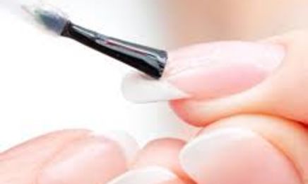 Le Salon De Beauté  : Manucure à Nueil-les-Aubiers