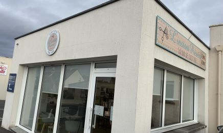 L’instant Présent  : Coiffeur à Caulnes