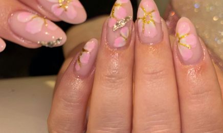 Rosemissnews  Nails : Manucure à Louhans