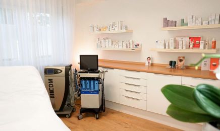 Praxis für Ästhetik & Gesundheit  : Kosmetikstudio in Wiesbaden