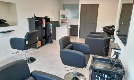 Amber T coiffure : Coiffeur à Ons-en-Bray