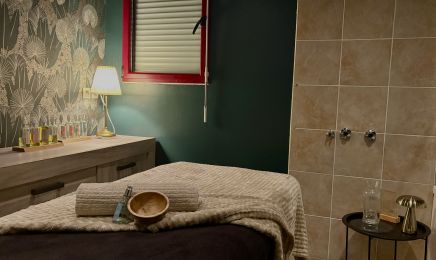 Yvalice | Salon de Beauté  : Manucure à Remouillé