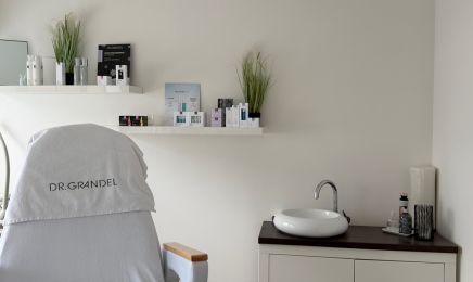 Friseur und Kosmetik House of Beauty: Nagelstudio in Kaarst