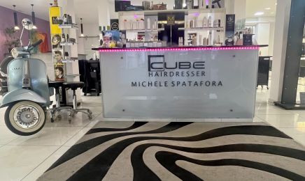 Cube Hairdresser: Friseur in Singen (Hohentwiel)