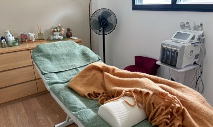 Glowy SkinCare : Institut de beauté à Étrelles