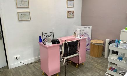 AM Beauty Institut De Beauté : Manucure à Hyères