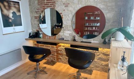 Le Petit Salon : Coiffeur à Le Vignon-en-Quercy