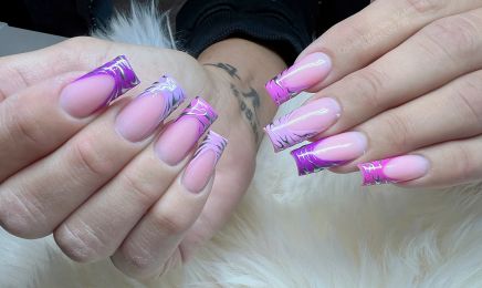 Queen Nails: Kosmetikstudio in Neu Wulmstorf
