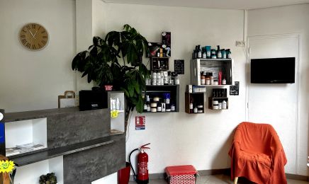 Identite : Coiffeur à Montreuil-Bellay