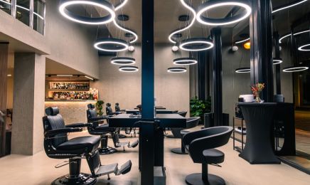 Suhair: Kosmetikstudio in Köln