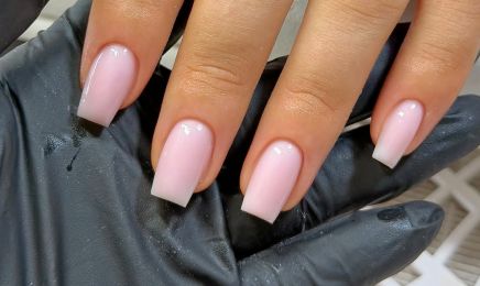 LOVELYNAILS : Institut de beauté à Montélimar 