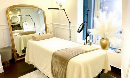 Derm'art Beauty - Cils & soins de beauté : Institut de beauté à Fréjus