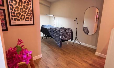 Amelie Lashes and Brows  : Institut de beauté à Gréasque