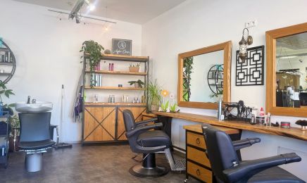 Coiffeur, Laser und Beautyzentrum: Nagelstudio in Hösbach