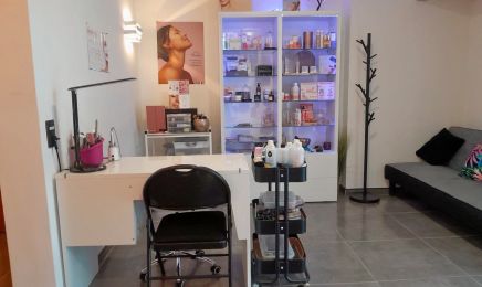 La Passerelle de beauté - Reiki : Manucure à Orange