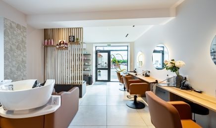 l’atelier 160 : Coiffeur à Saint-Savin