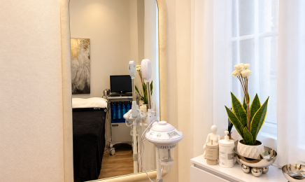Mounira Skin Expert | Radiofréquence INDIBA Paris 8 : Institut de beauté à Paris
