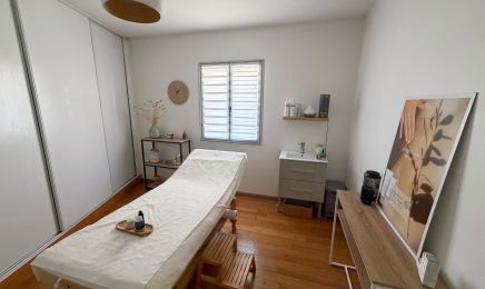 Institut le chalet : Manucure à Cusset