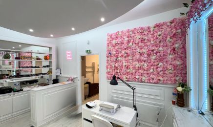 La Maison du Glow Up : Manucure à Paris