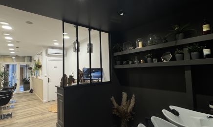 Actuel - Salon Mixte - Styliste / Visagiste : Coiffeur à Aubagne