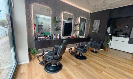 F & M Friseursalon: Friseur in Düsseldorf