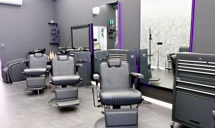 Art of Ari Friseursalon Damen und Herren & Barber Bart: Kosmetikstudio in Hamburg
