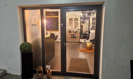 Hair room: Kosmetikstudio in Markt Schwaben