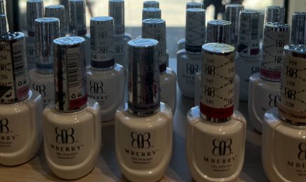 MARIE NAILS ET BEAUTÉ - Chez NB Style Création  : Manucure à Salon-de-Provence