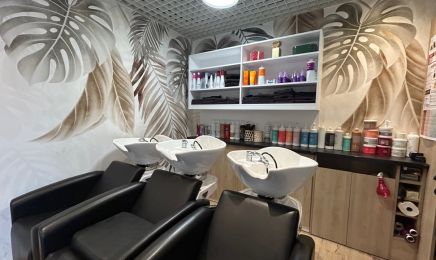 Version Originale : Coiffeur à Faverges-Seythenex