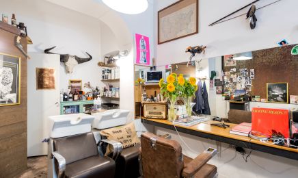 Into the wig  : Coiffeur à Paris
