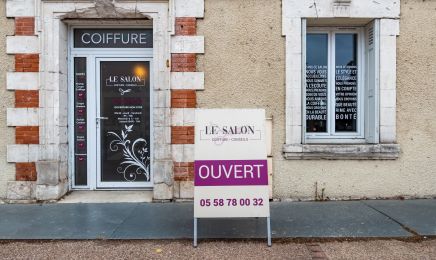 Le Salon : Coiffeur à Sabres