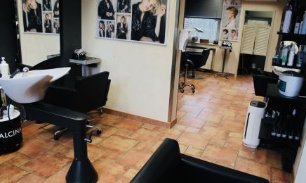 Haargenau : Kosmetikstudio in Wassenberg