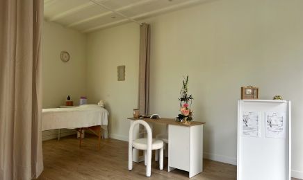 L'INSTANT L' : Institut de beauté à Légny