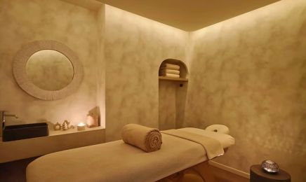 Carly Whitington : Institut de beauté à Paris