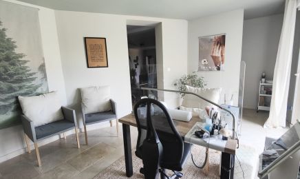 Atelier Ongles by Youman & Les Ailes Blanches : Manucure à Villeneuve-lès-Avignon
