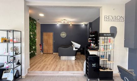 Le Saloon Coiffeur : Coiffeur à Istres