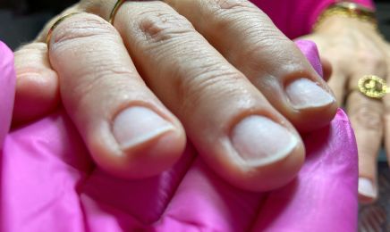 Des ongles et du style : Manucure à Saint-Romain-le-Puy
