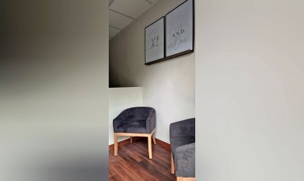 Le fauteuil de Morgane (1932 by S Coiffure) : Institut de beauté à Saint-Cergues