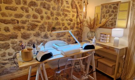 Roxane Lanciaux : Institut de beauté à Bélarga
