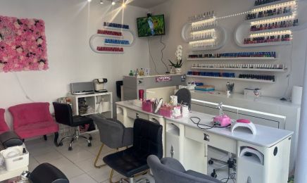 Nails arts 12 : Manucure à Paris