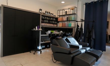 Reka Haas Friseure: Friseur in Ottobrunn