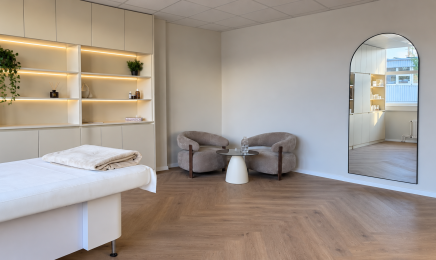 UK-Kosmetik Academy: Kosmetikstudio in Velbert