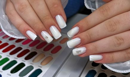 ALEXANDRA BEAUTY SALON : Manucure à Le Mené