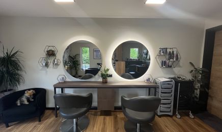 Friseur Madeleine: Kosmetikstudio in Hösbach