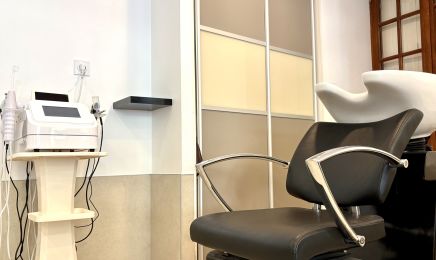 Maison KÉMI | HeadSpa - Maison d’expertise capillaire et de beauté Cheveux texturés : Manucure à Angers