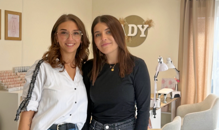 Ady Prothesiste Ongulaire  : Manucure à Gellainville