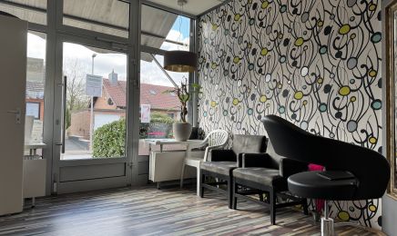 Klaus Grüẞges Haarscharf: Barbershop in Dorsten