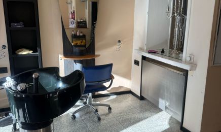 Coiffeur Sofie: Friseur in Wiesbaden