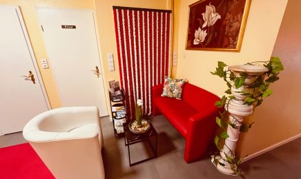 Nellis Oase Sonnenstudio & Sauna: Nagelstudio in Schwanewede